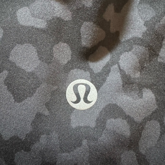 Lululemon In Movement Tights Size 6 - Picture 3 of 4